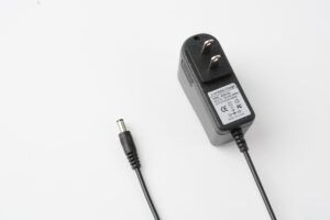 8.4v 1a uk plug charger, 2s 18650 li ion battery charger, 7.4v lithium battery charger, auto power off with led indicato