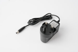 8.4v 1a uk plug charger, 2s 18650 li ion battery charger, 7.4v lithium battery charger, auto power off with led indicato